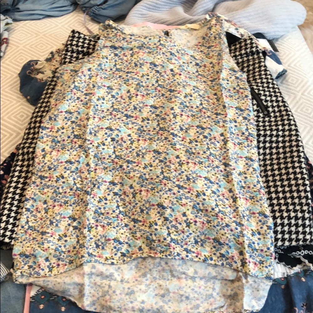 Pastel flower top